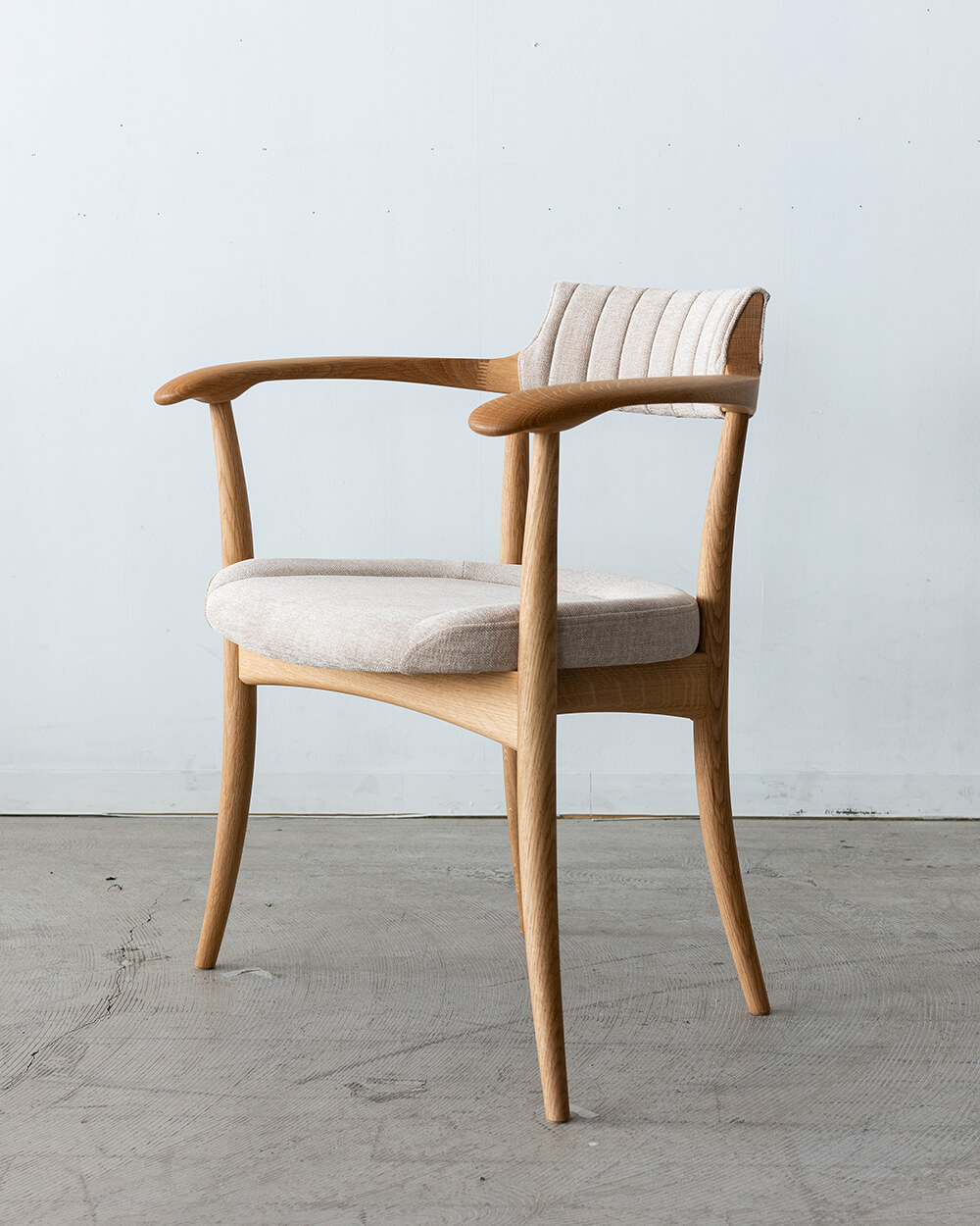 CRESCENT アームチェア（張り背座） | cocochi ｜ 家具と服と暮らしの