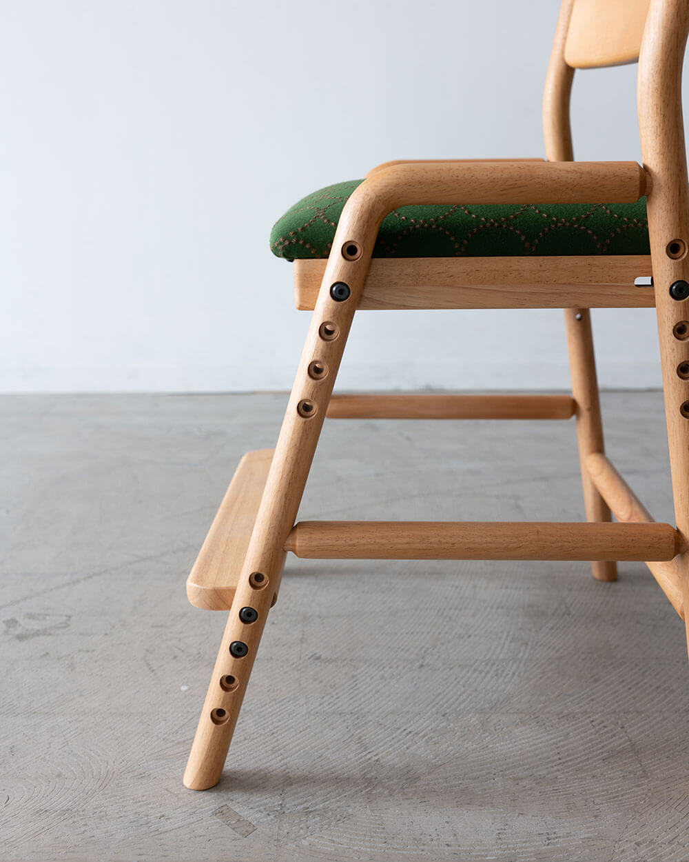 FINO KIDS CHAIR（NA）ミナペルホネン tambourine（if1073/GR