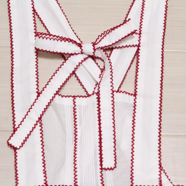 美品✨ピンクハウス 苺 エプロンワンピース 総柄 美品✨ピンクハウス