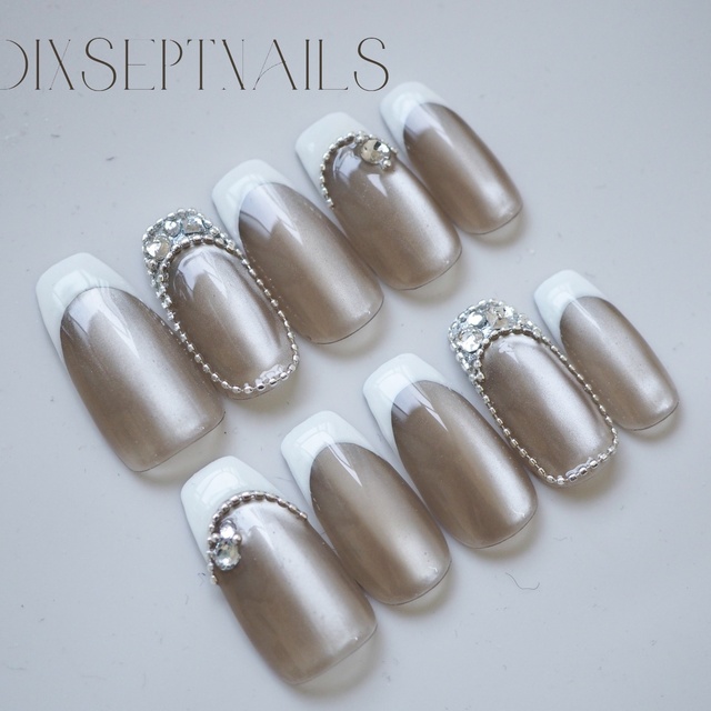 𝙳𝙸𝚇𝚂𝙴𝙿𝚃｜吹田市のネイルサロン｜ネイルブック