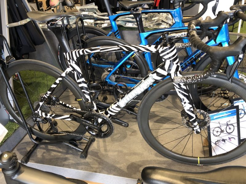 THE BASEでのInterMax車の試乗に出かけてみました | Cycle TV