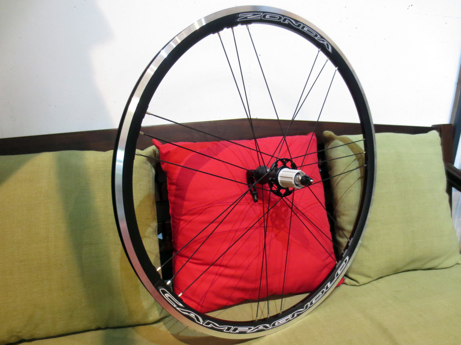 装備豪華 RALEIGH クロモリロードバイク カンパニョーロゾンダ 装備