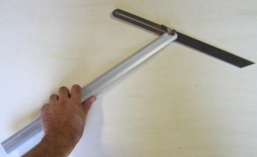 大工道具のアルミ自由スコヤ