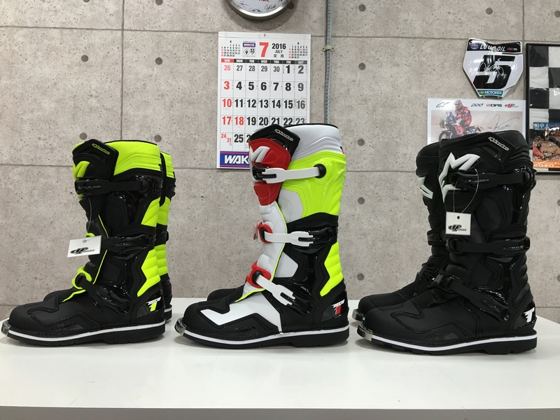 ダートバイクプラスブログ|TECH1とTECH7