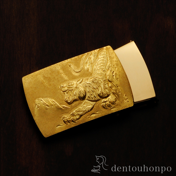 送料無料】 K18 バックル 虎 / 光則（金工芸） シューホーン くつべら