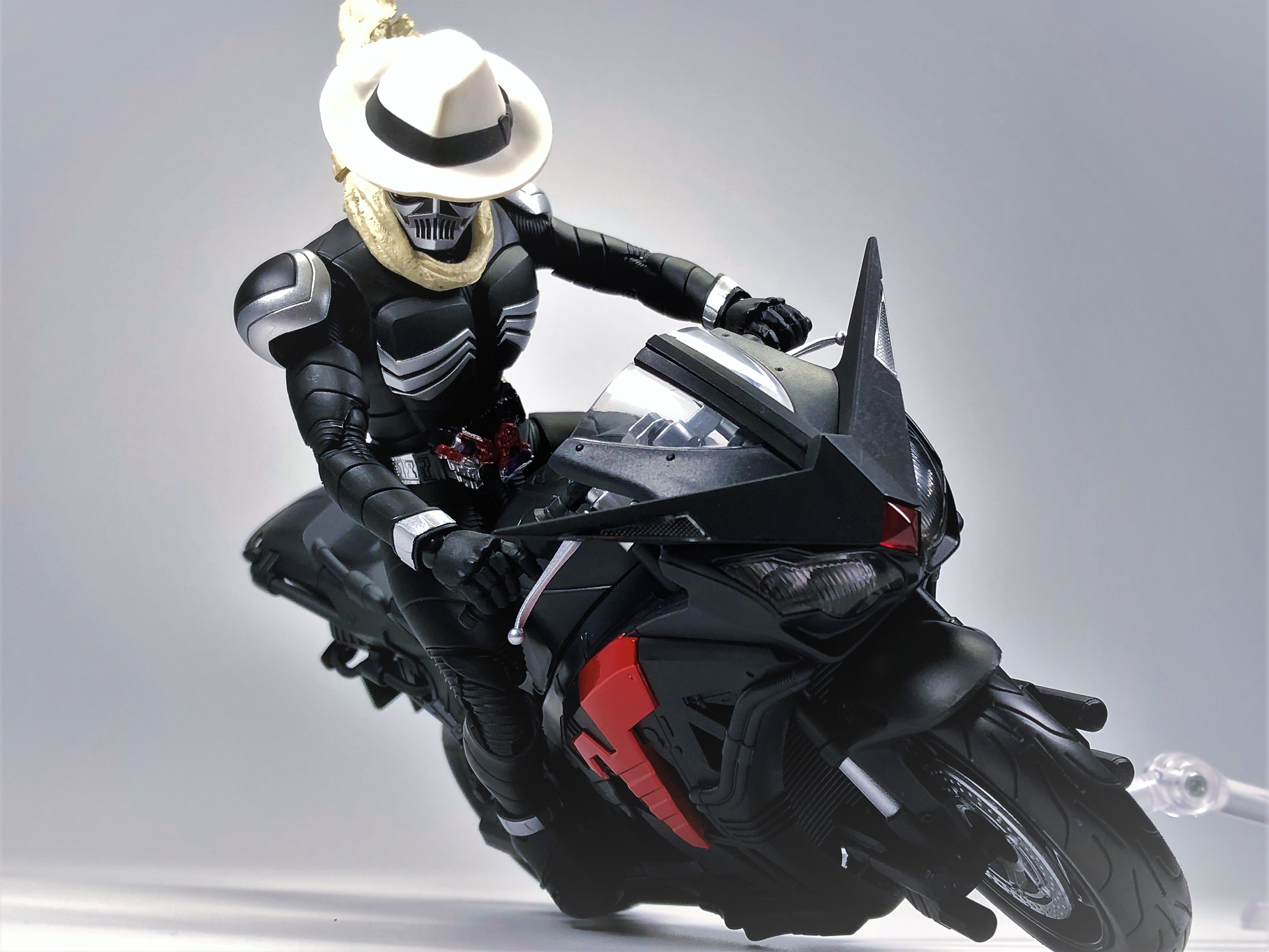 S.H.Figuartsスカルボイルダーレビュー！ おやっさん専用の最高に渋い