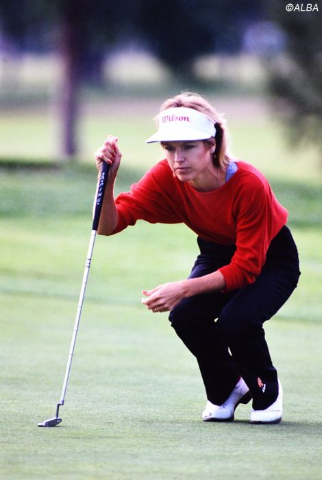 写真] “グリーンの妖精”ローラ・ボー 昭和のお茶の間を彩った彼女を