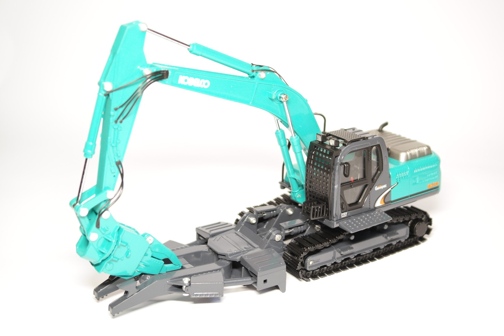 kobelco-sk200-8.jpg