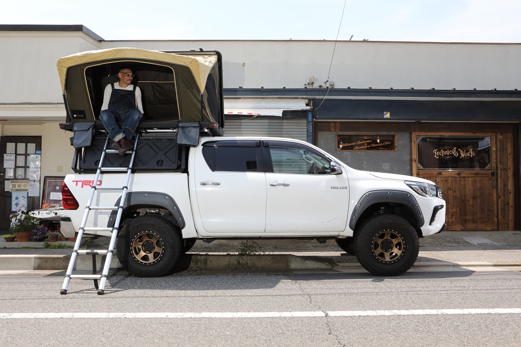 クルマで長旅に出かけるオーバーランドに憧れて 。｜トヨタ