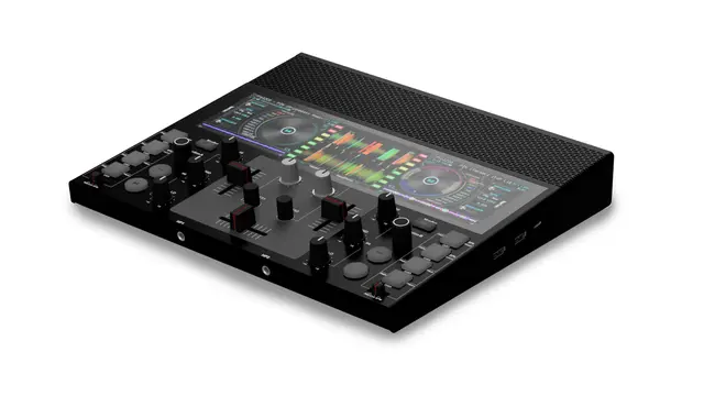 国産ポータブルDJコントローラー「FJ1」がお目見え。7年振りに進化した