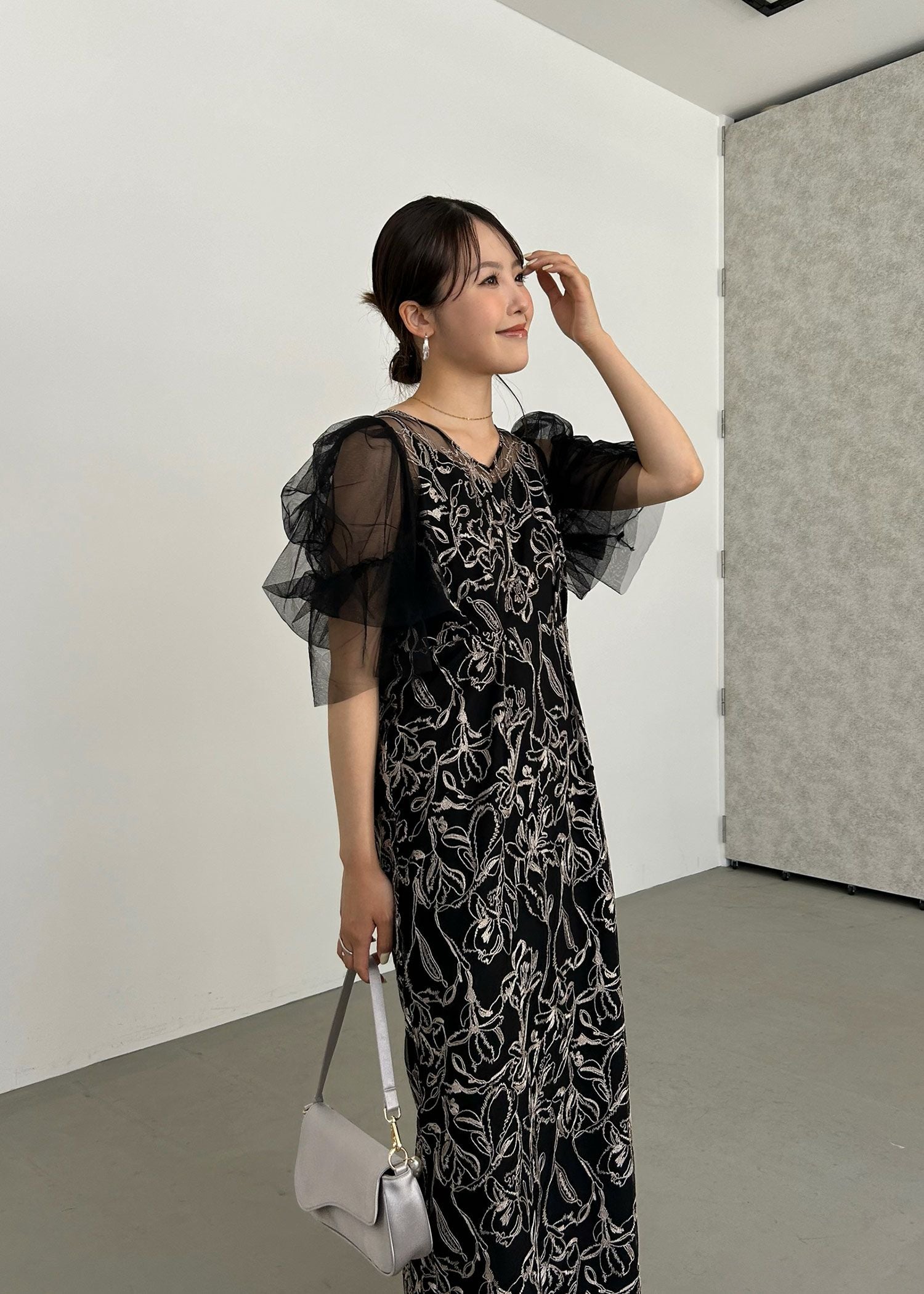 Fluffy sleeve pencil dress|LE'RURE