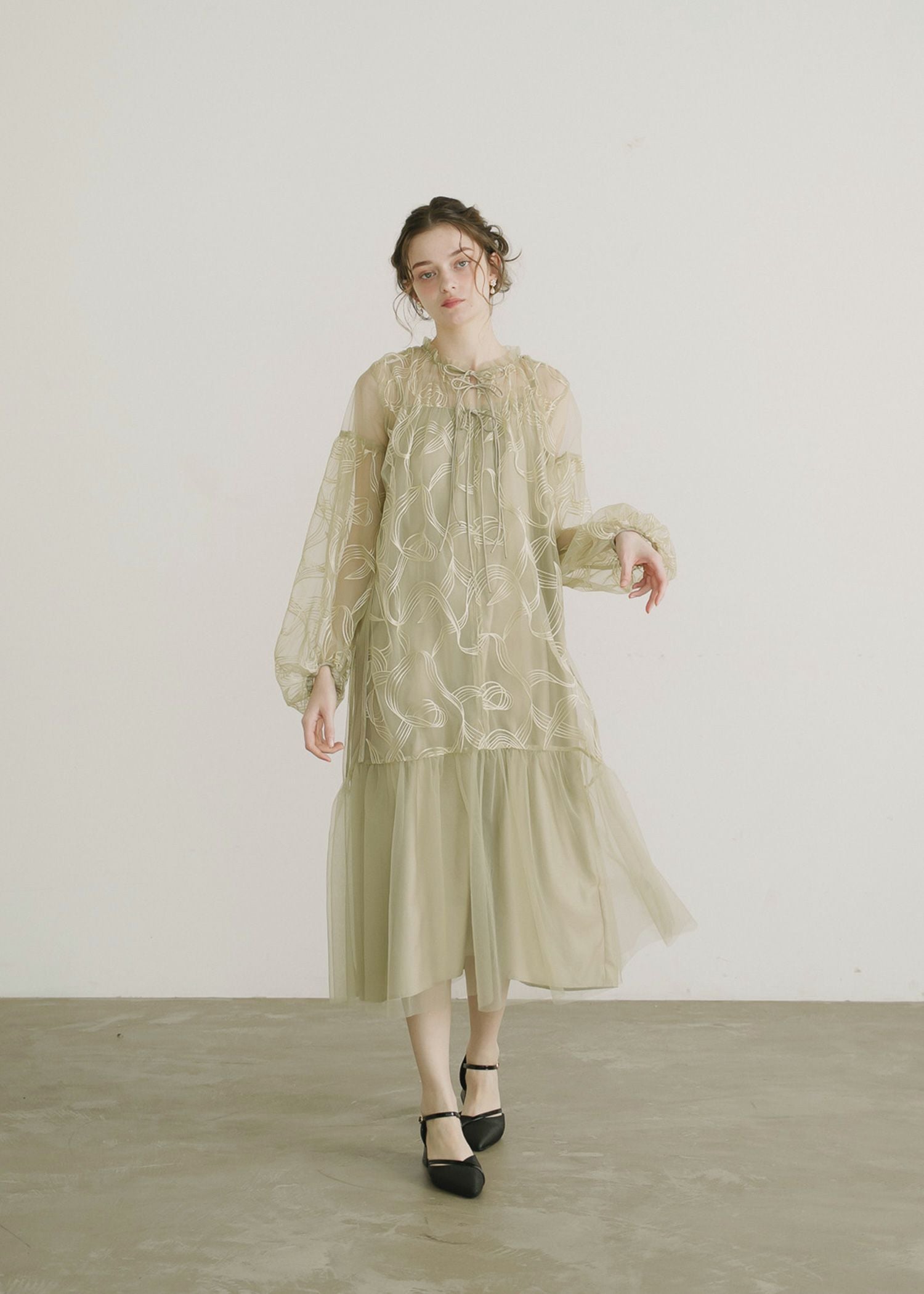 フェザーフラワーチュールドレス｜Dorry Doll