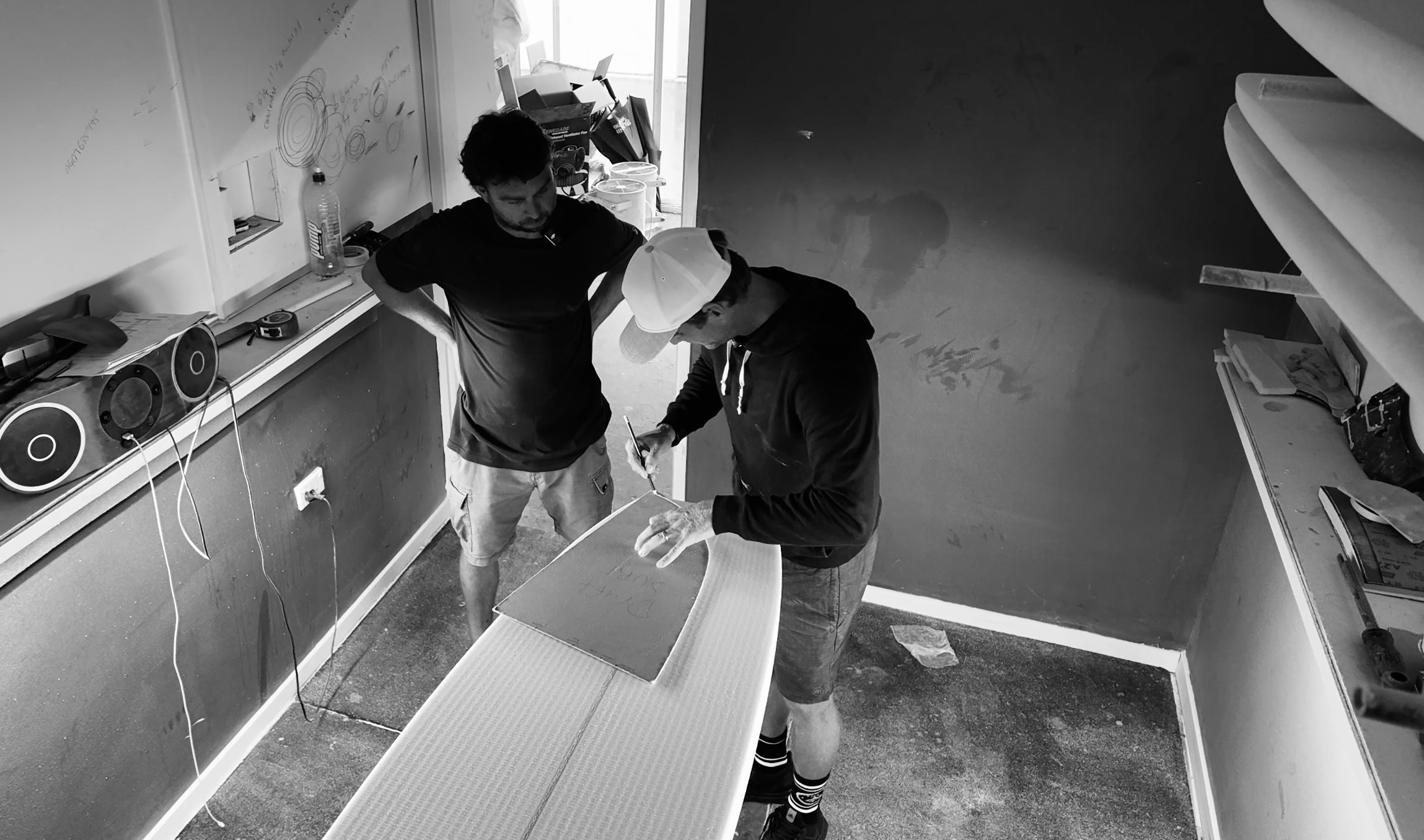 Draft Surf | Menace Surfboard | Shipping worldwide