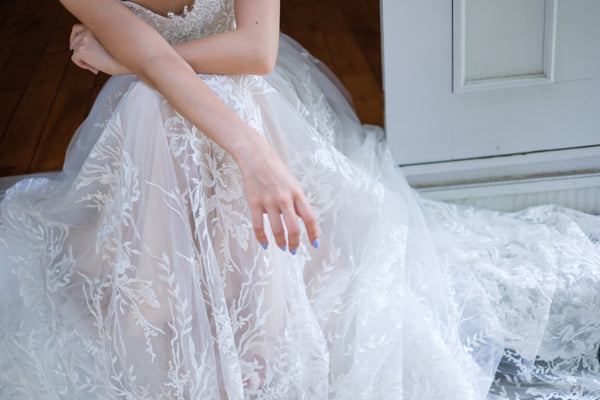 オフショルダー フラワーレースドレス（W231）