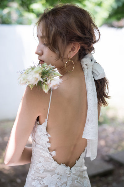 刺繍レース 背中開き ソフトマーメイドドレス（W230）