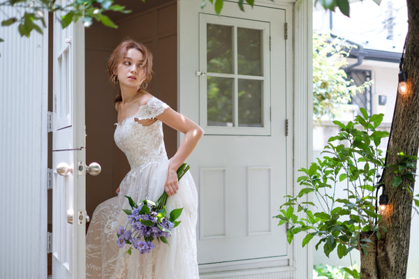 オフショルダー フラワーレースドレス（W231）