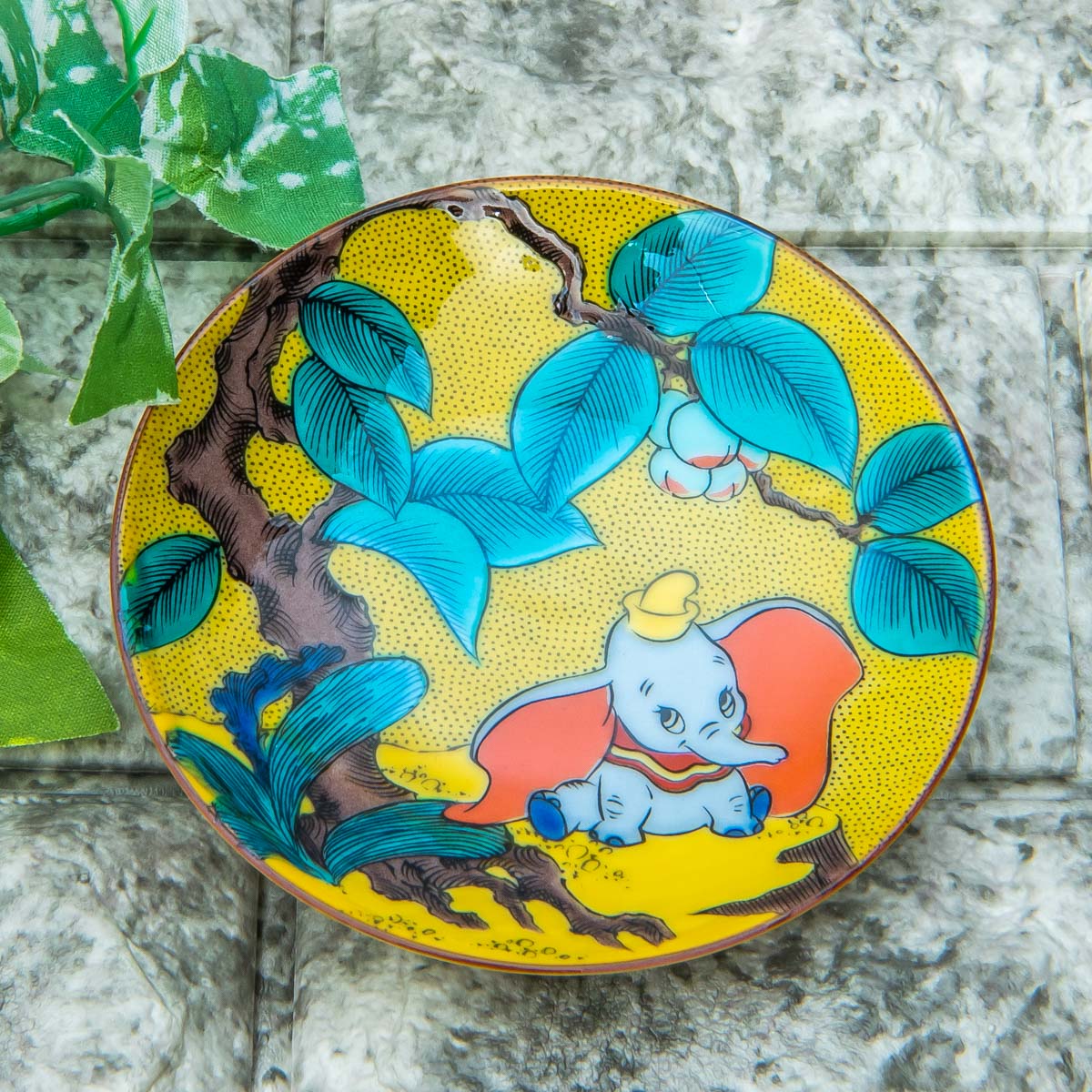 名作キャラクターの九谷焼豆皿セット！Disney Classics MARKET
