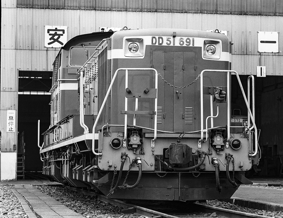 佐倉機関区のDD51: 続・ロクイチ（EF5861)に集った仲間たち