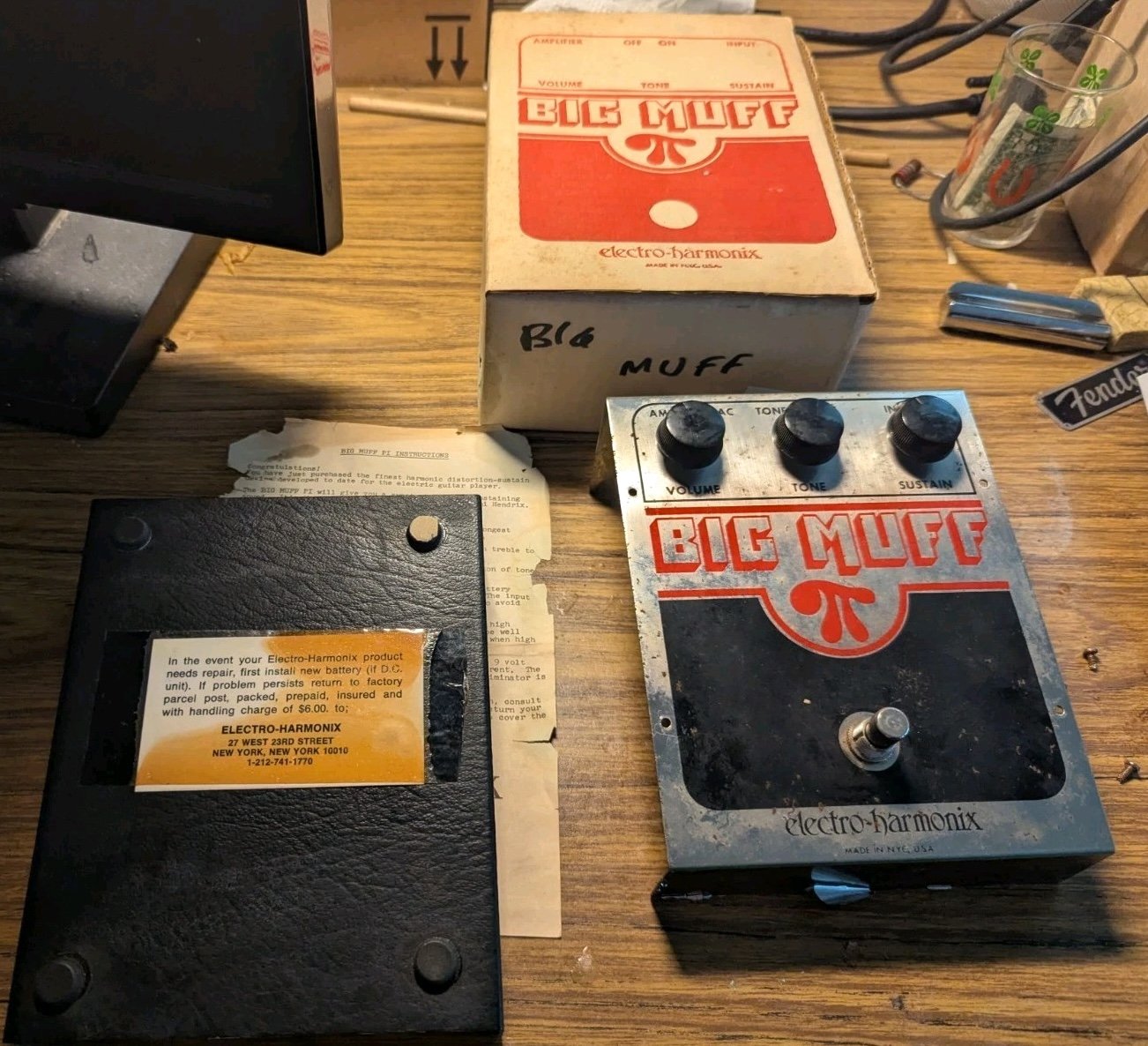 Big Muff (V6) w/3034 Circuit & Reverse Logo - Effects Freak