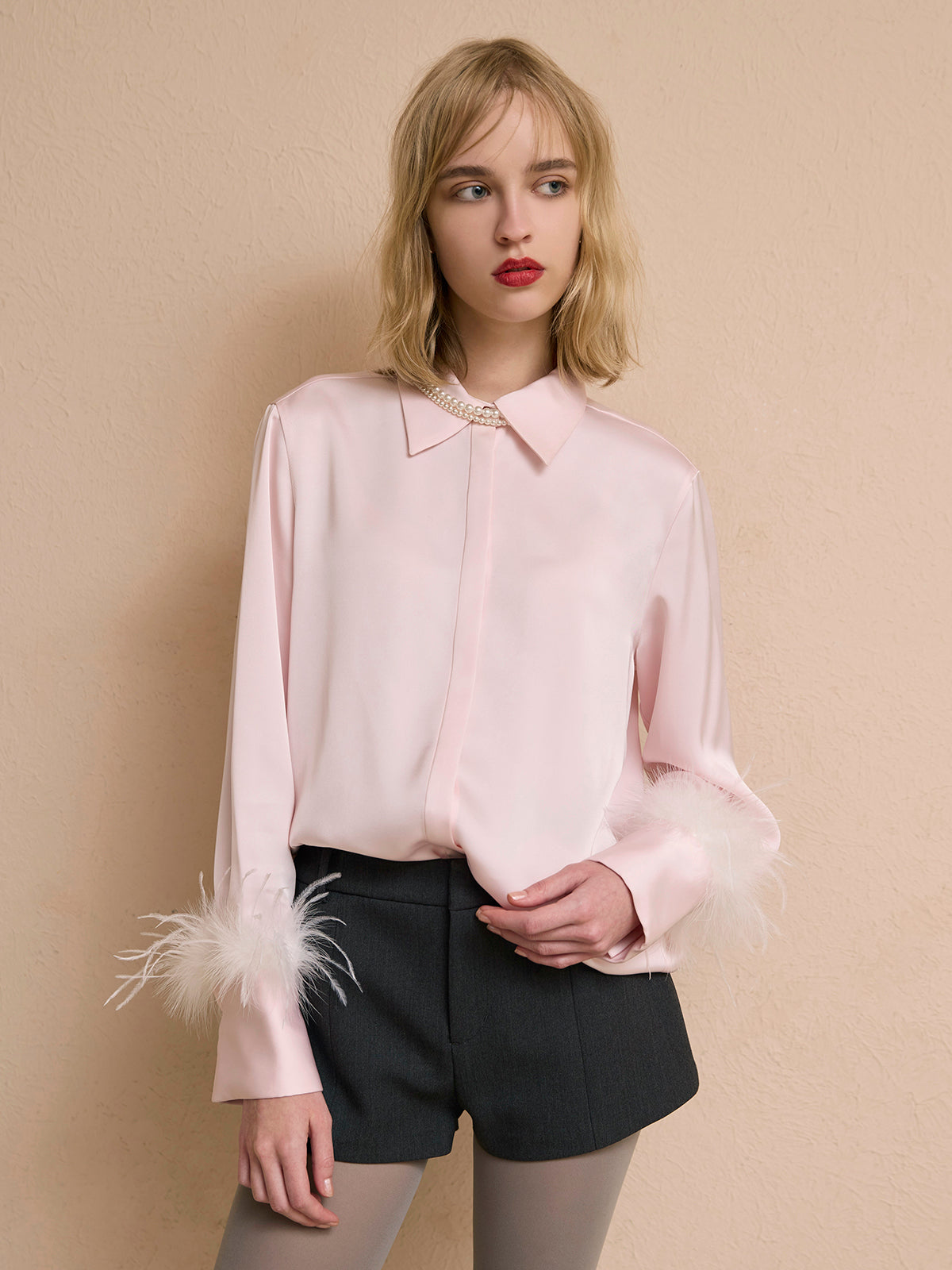 フェザートリムサテンシャツ