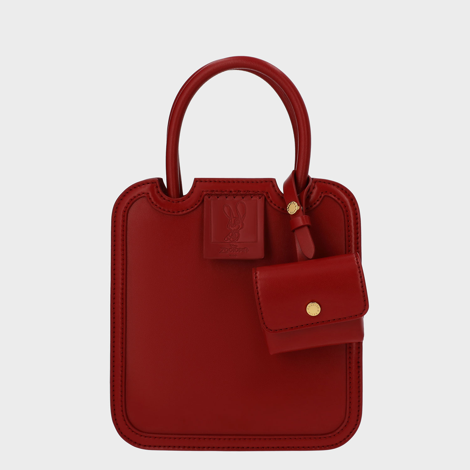 CHARLES & KEITH(チャールズ&キース)から兎年を祝して、ディズニー映画