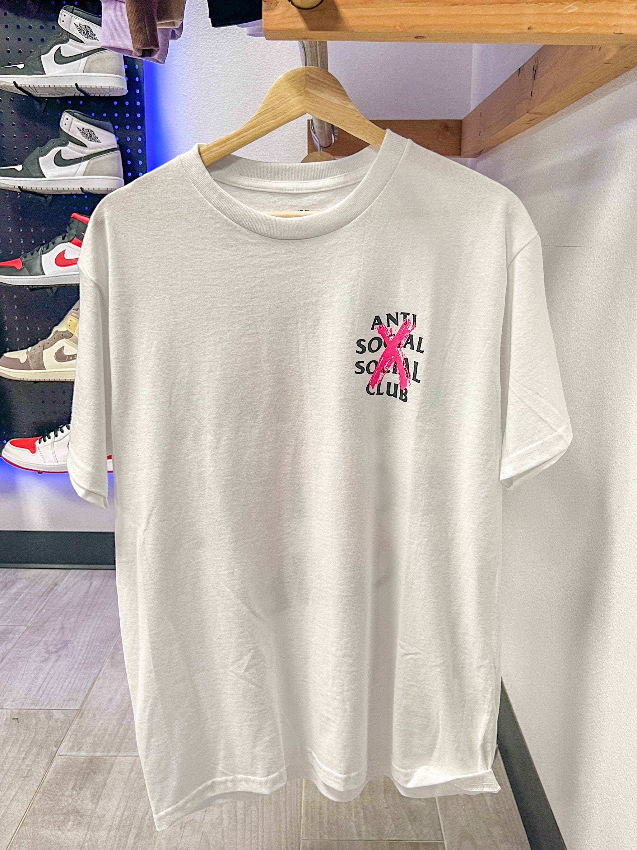 ANTI SOCIAL SOCIAL CLUB TEE WHITE PINK X – epsneakerscene