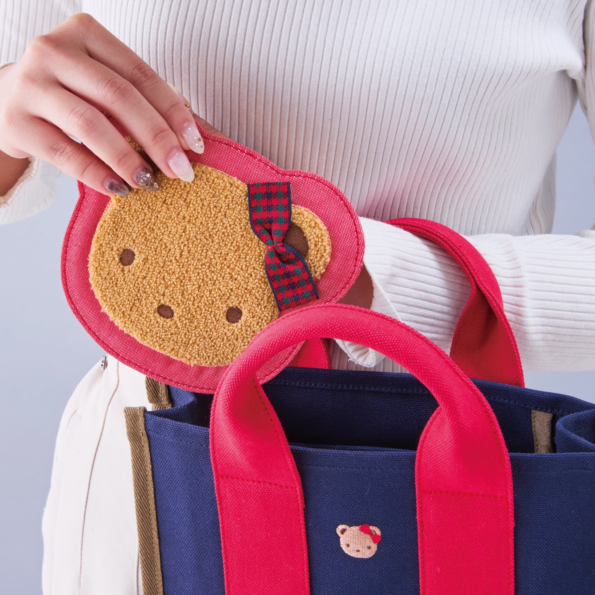 ポーチ〈神戸本店・さんちか店限定〉 | ファミリア公式サイト