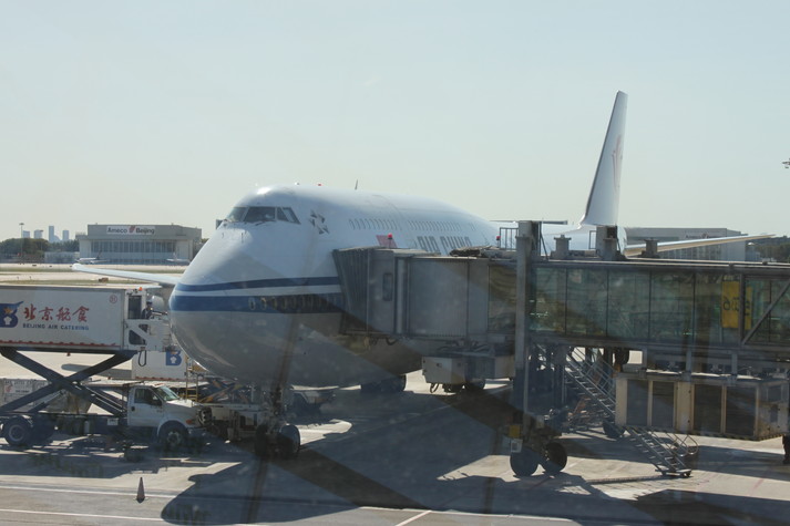 最新ジャンボ【中国国際航空『B747-8』ファーストクラス】CA985：北京