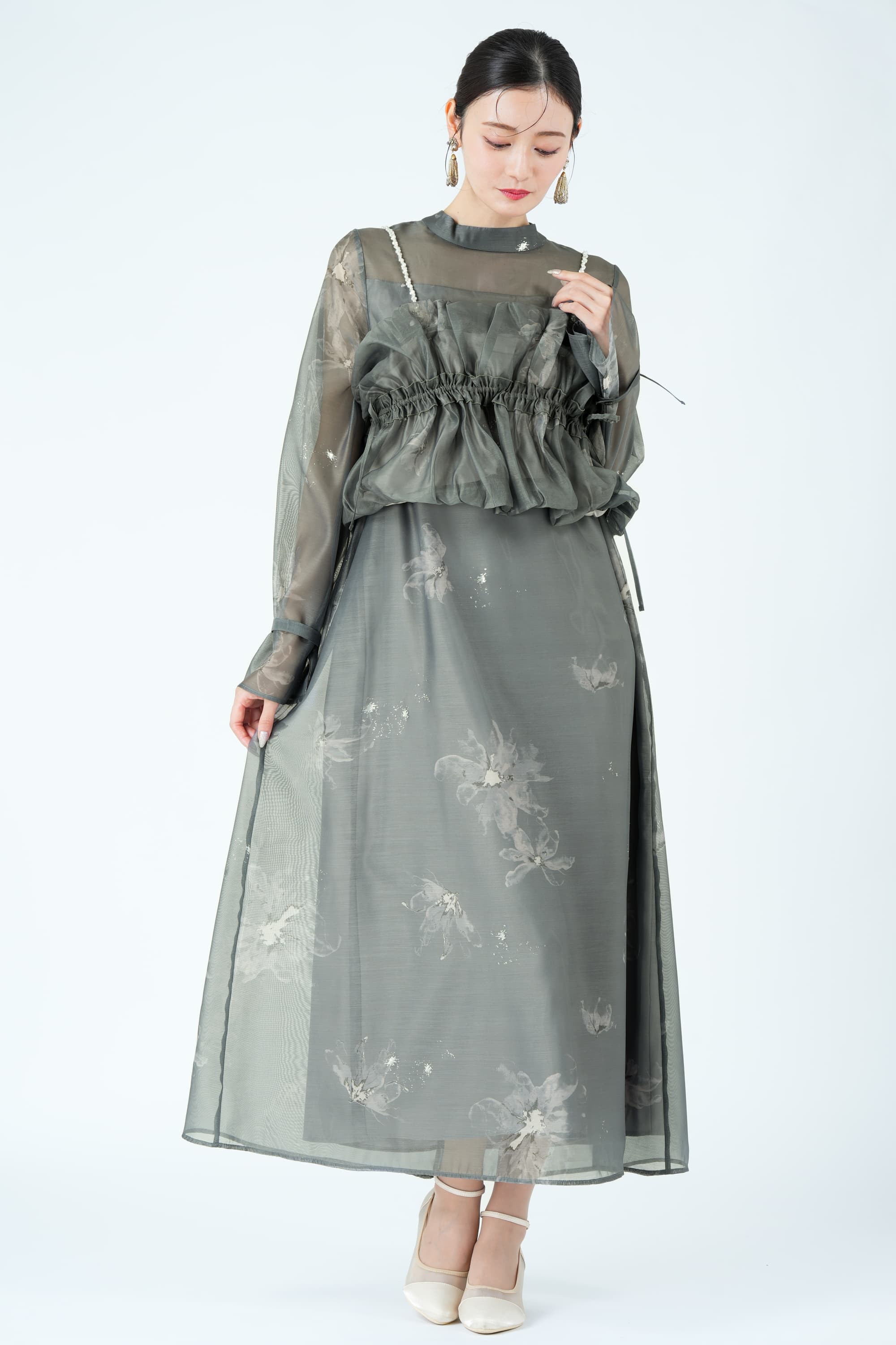 WILLFULLY パールショルダー×フラワーグリーンドレス (M) をレンタル