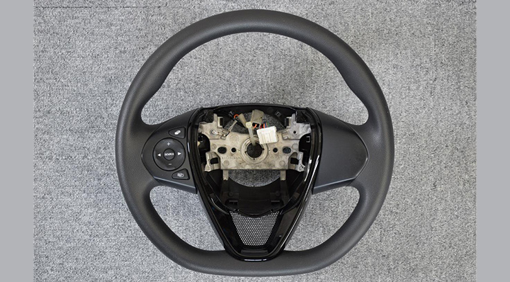 ミ*郎様 レスレストン黒革巻きステアリング