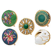 エスティ ローダー / メタル コンパクト(2010)の公式商品情報｜美容