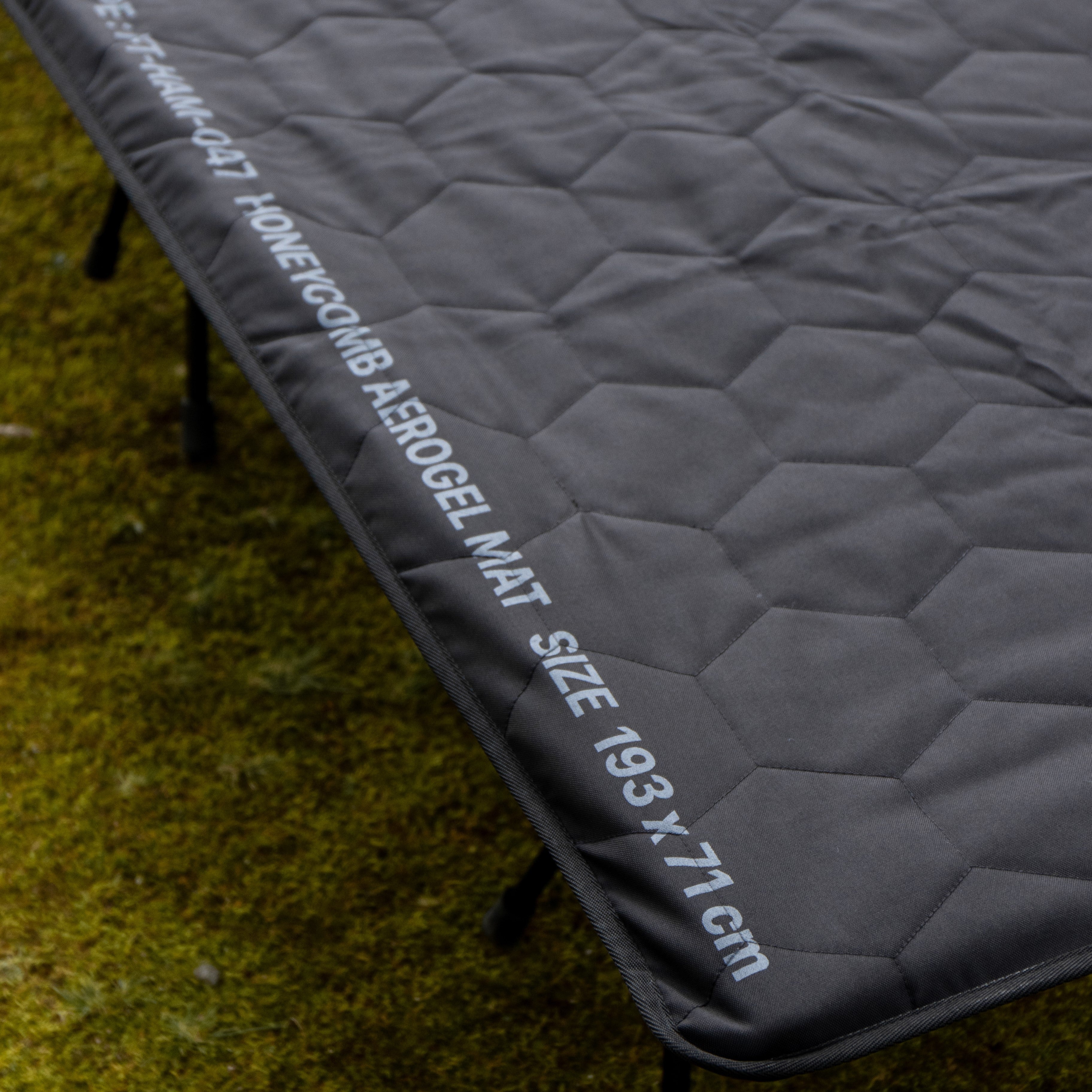 HE7A5784.jpg?v=1761638487&