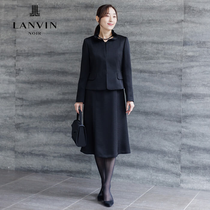 重なりショールカラーのアンサンブル 11号・ブラック｜東京ソワール