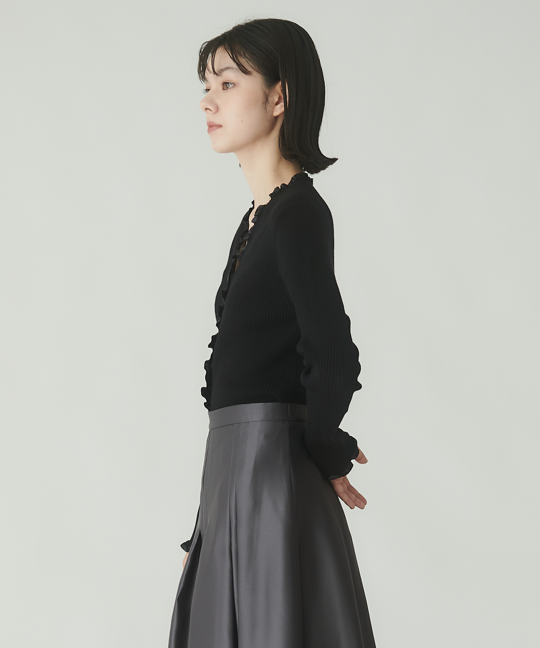 フリルVネックニットカーディガン – FACE SANS FARD