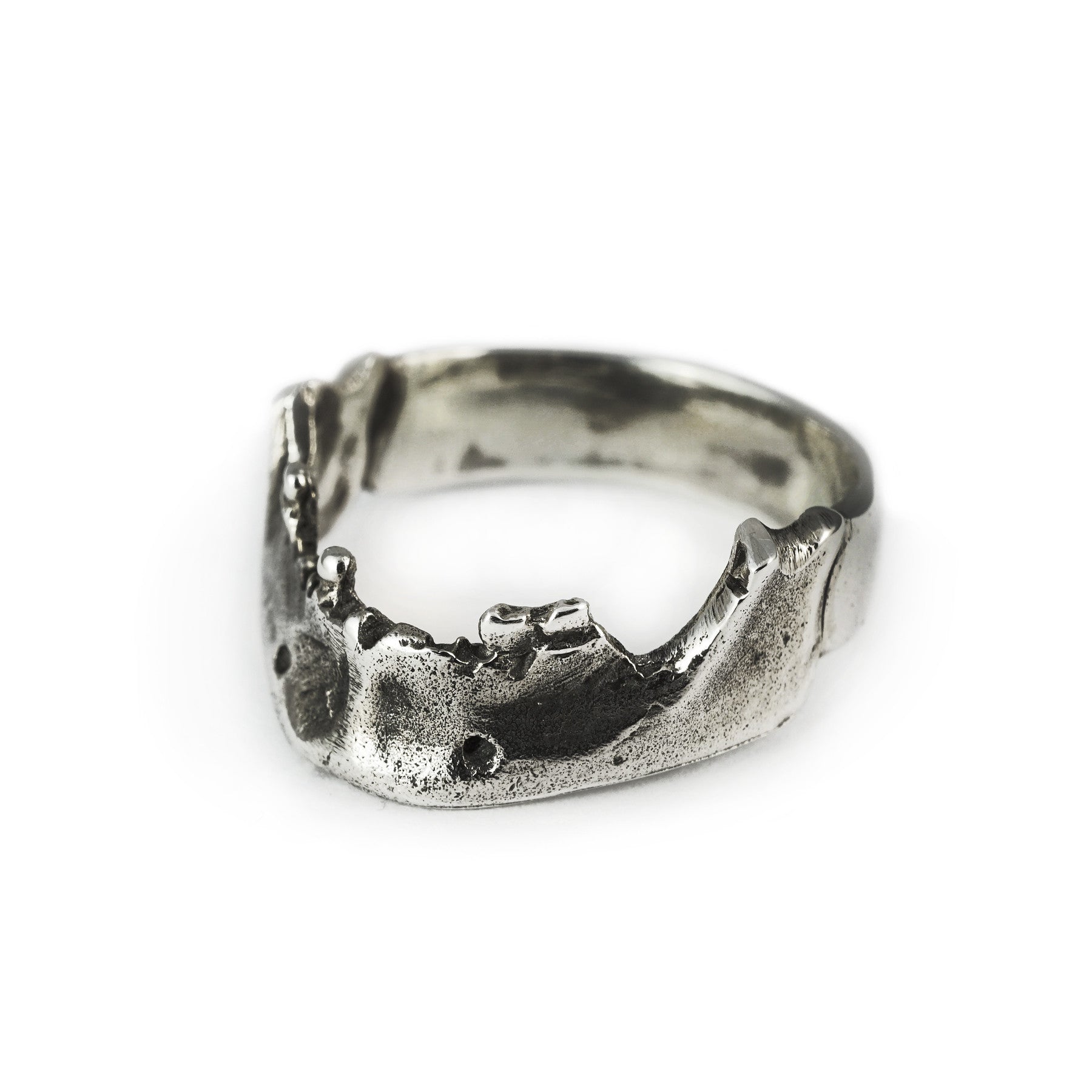 SILVER RINGS – FREDERICK GROVE LTD