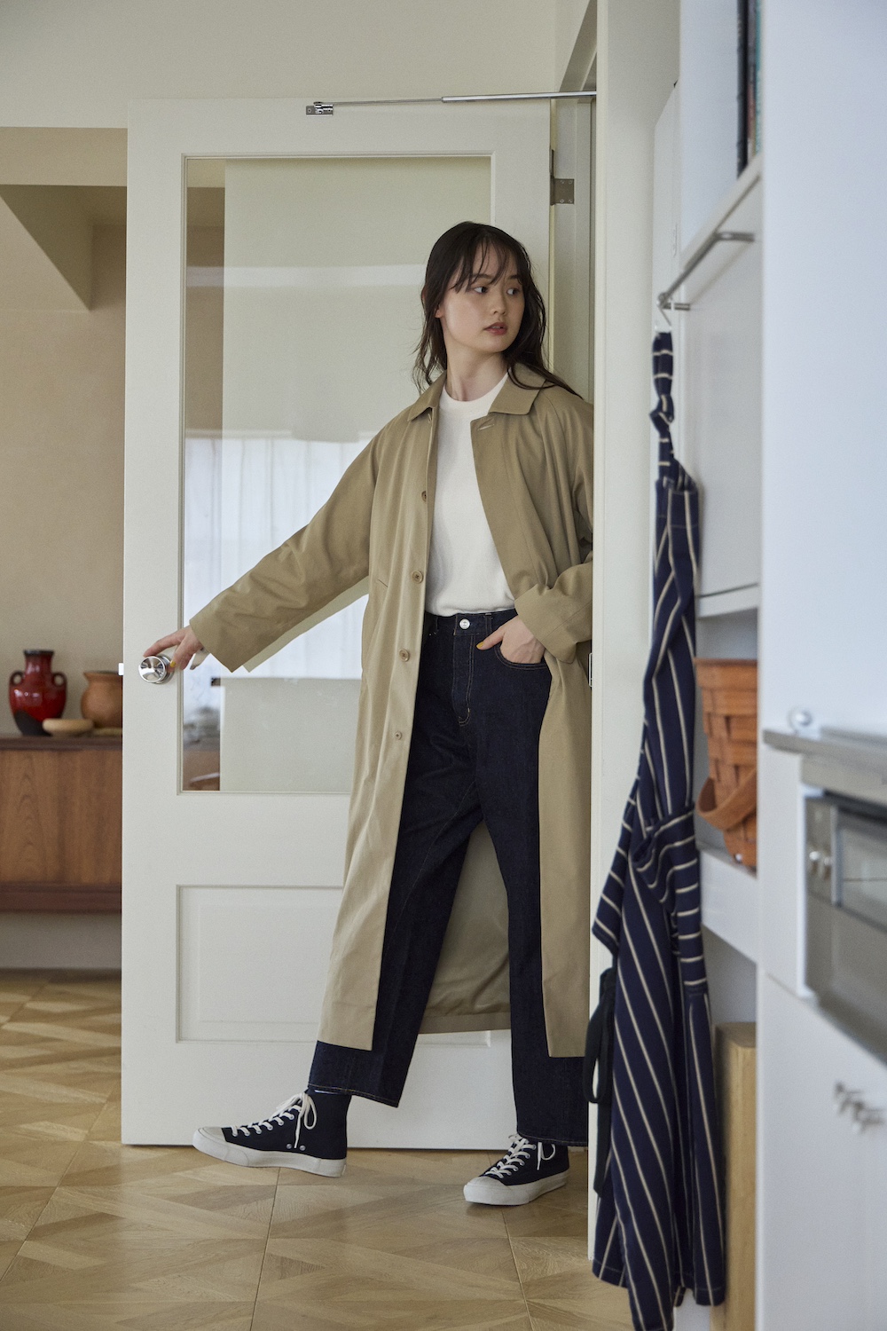 ヤエカ》定番のステンカラーコートは、秋がはじまる前にチェックしよう