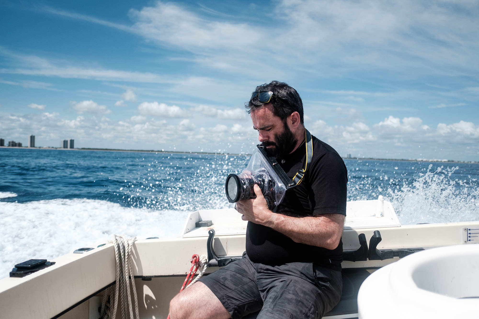 Photographing Bull Sharks with the Fujifilm X Series – FUJILOVE