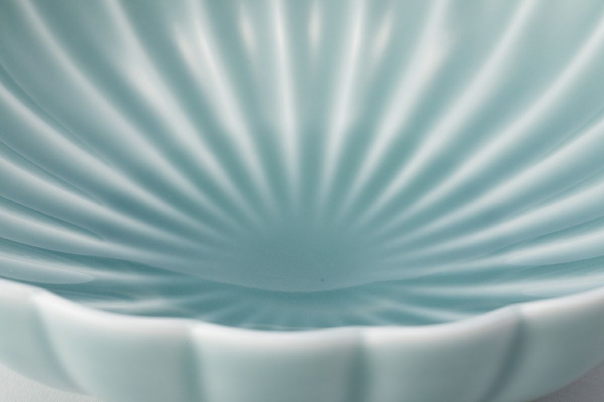 青磁 菊割鉢 | 有田焼 深川製磁｜公式オンラインストア