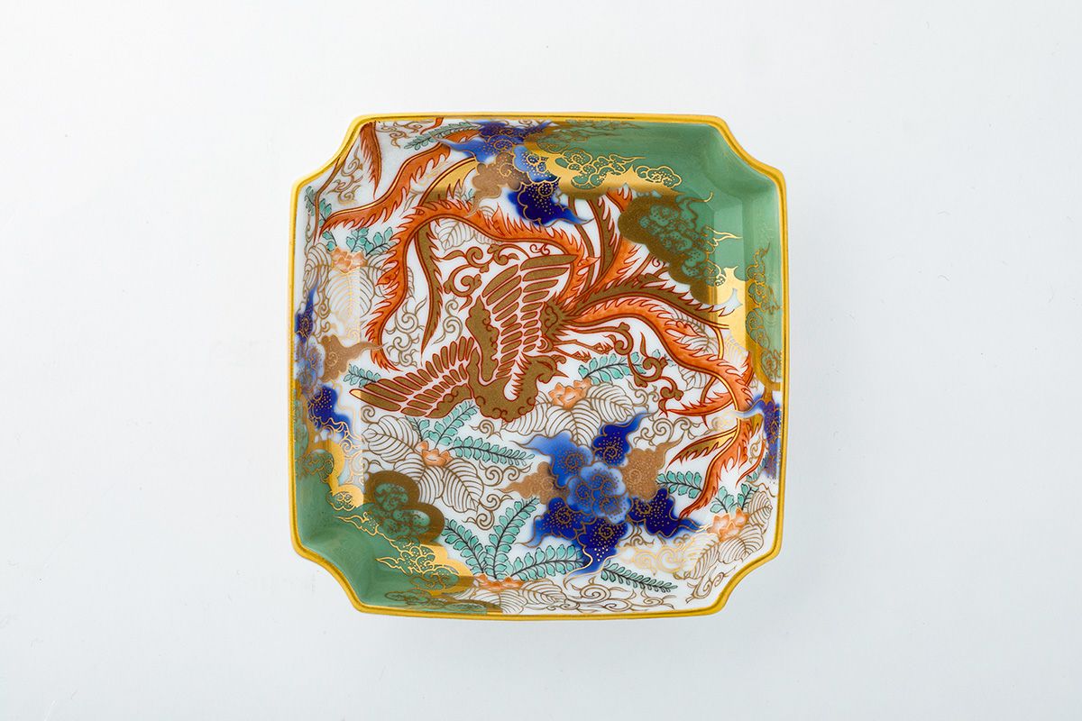 桐鳳凰紋 角4号飾皿 | 有田焼 深川製磁｜公式オンラインストア