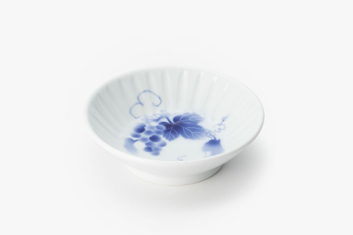 ブルーワイナリー しのぎ深小皿 | 有田焼 深川製磁｜公式オンラインストア