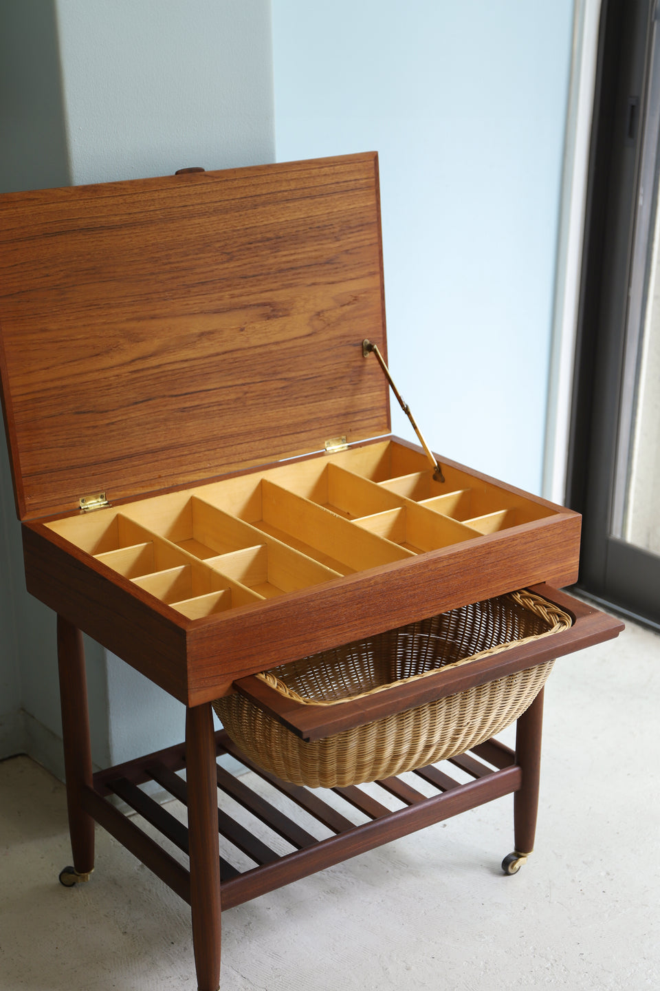 デンマークヴィンテージ ソーイング テーブル ワゴン/Danish Vintage