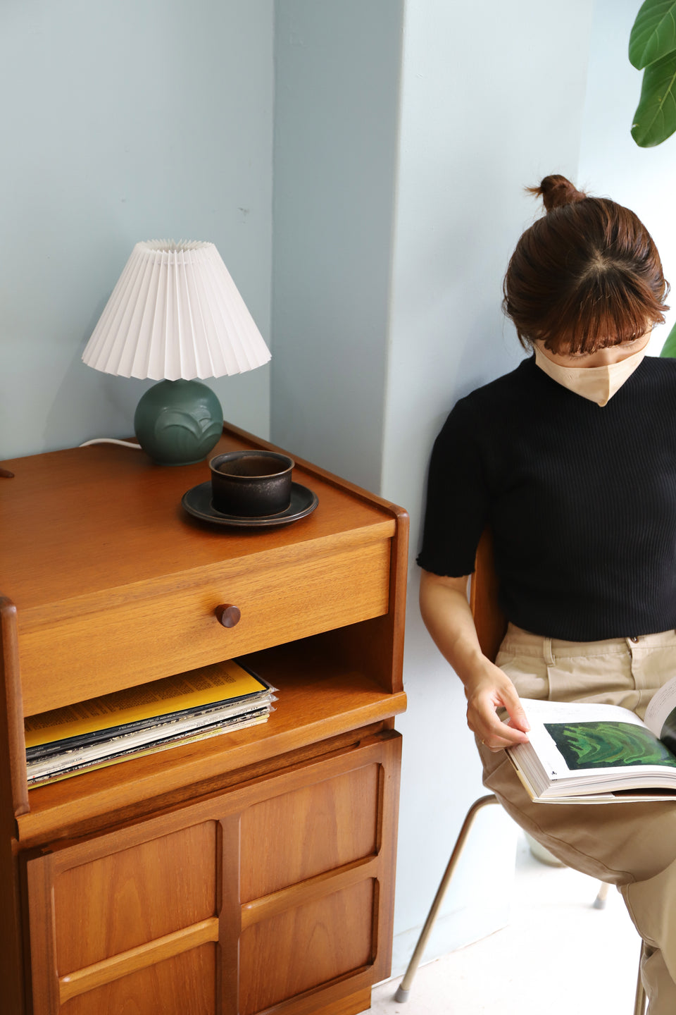 イギリスヴィンテージ ネイサン サイドキャビネット 収納家具/UK