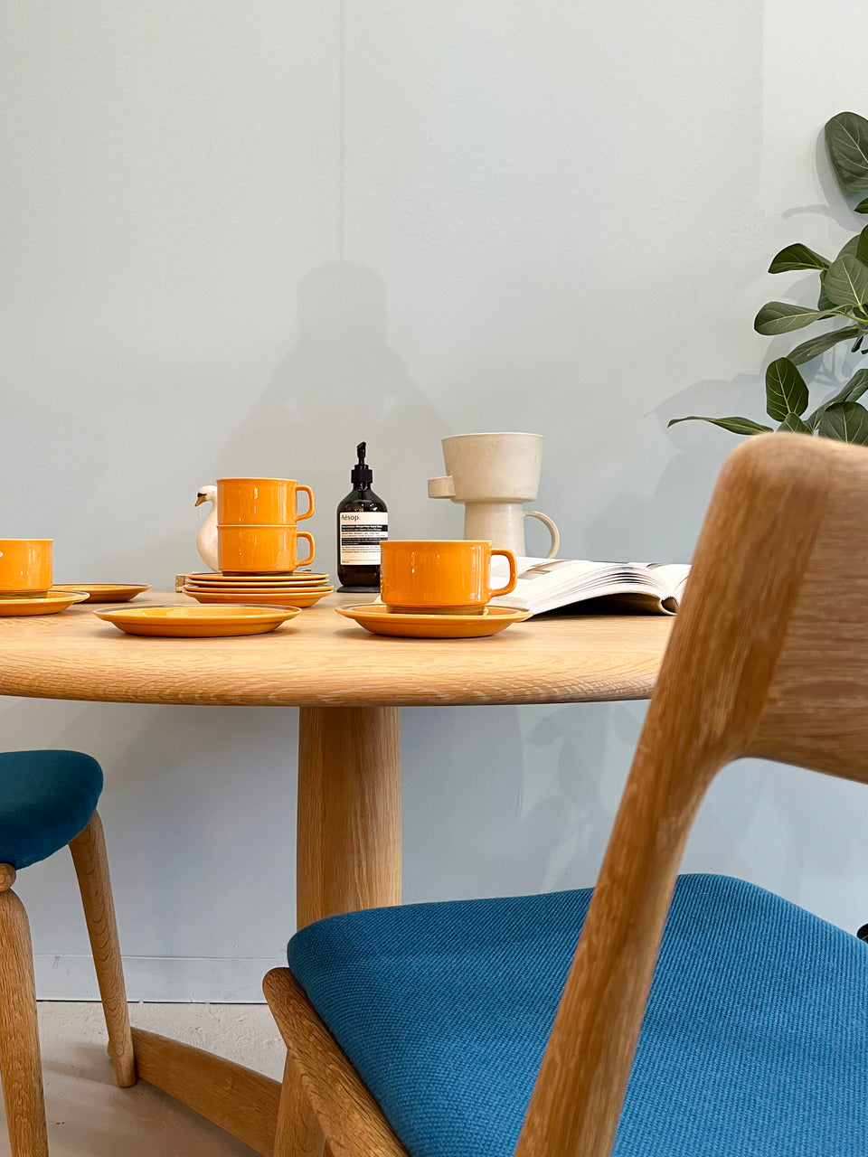 エーゲルスン ユニーク ティーカップ&ソーサー プレート トリオ