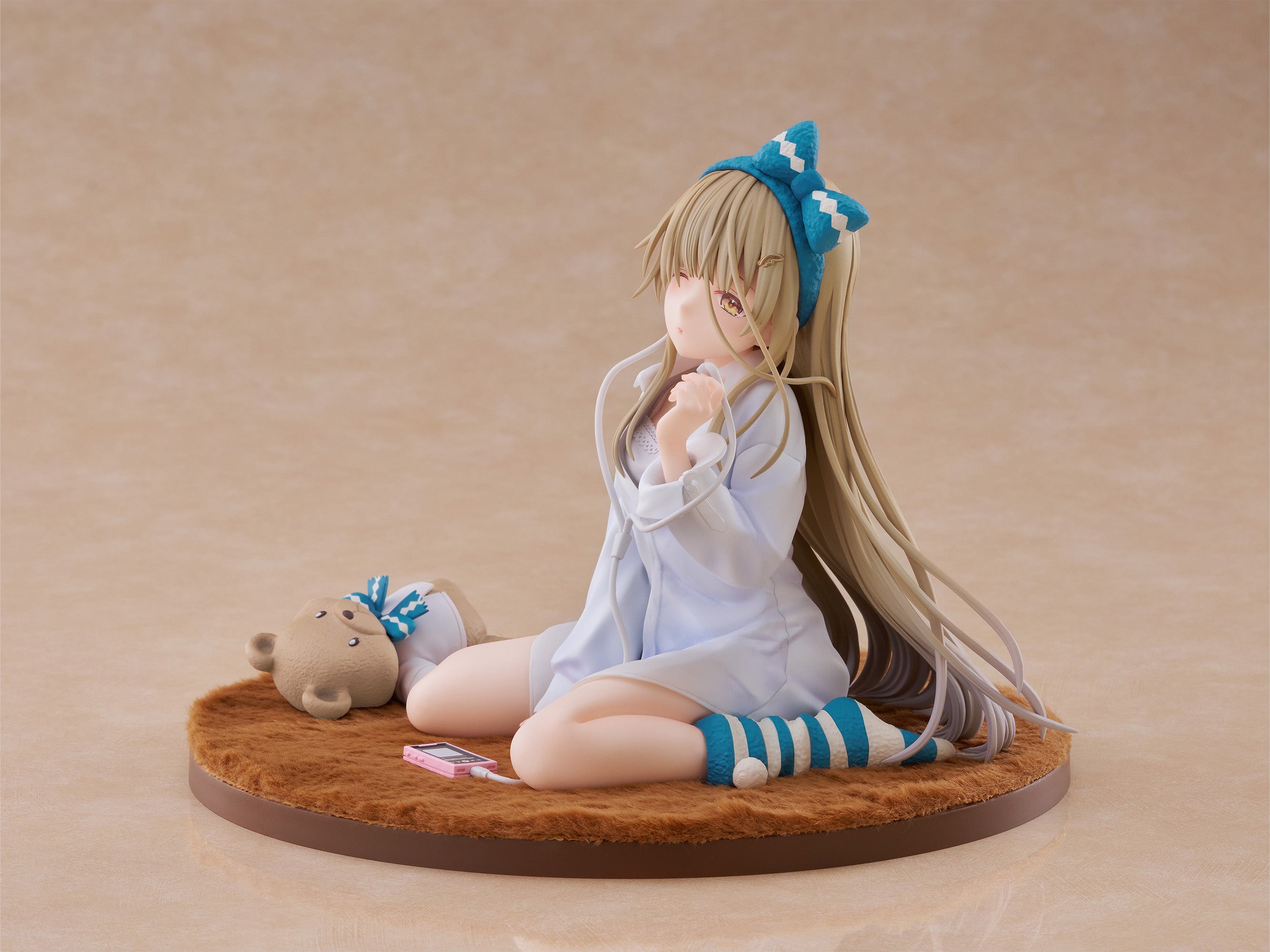 椎名真昼 リラックスver. 1/7スケールフィギュア | お隣の天使様に