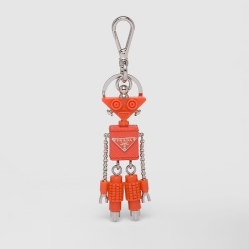 プラダ(PRADA)人気のキーホルダー10選！ロボットやクマのキーリング
