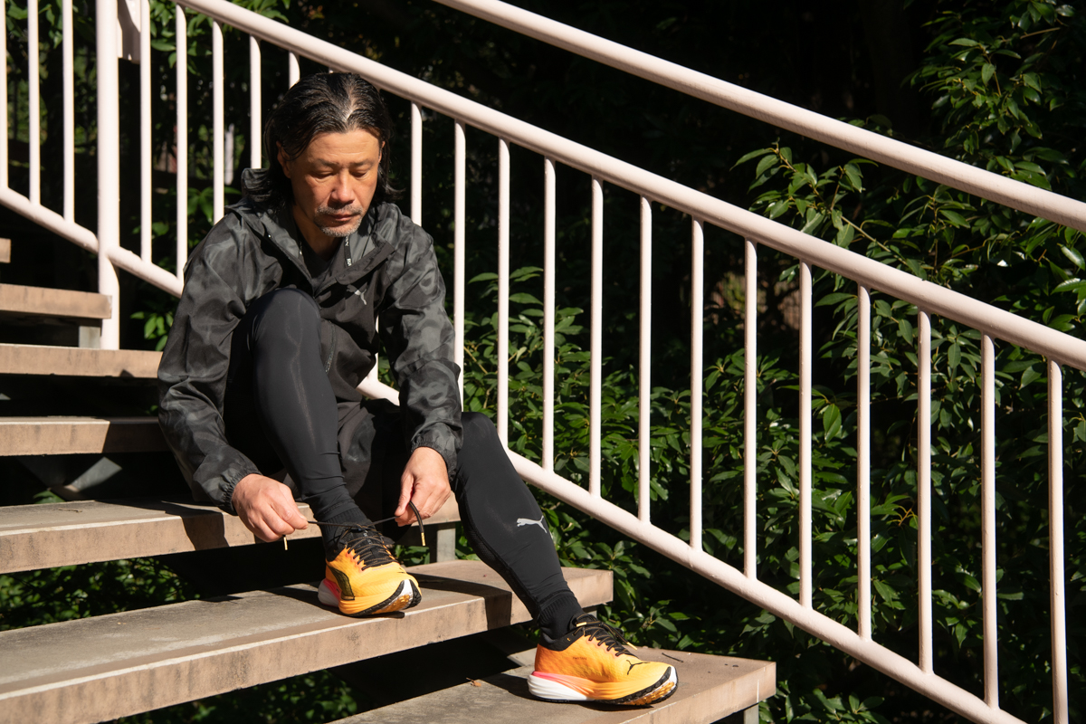 プーマ「ディヴィエイト ニトロ 2」、“軟いけれど跳ねる”大胆不敵な