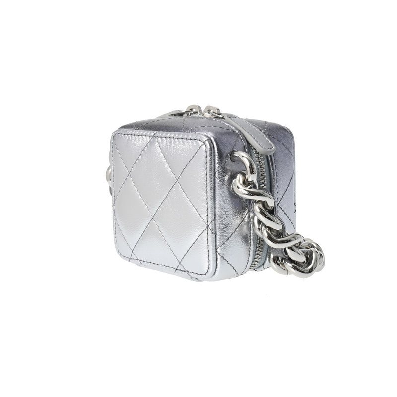 シャネルキューブ チェーンショルダー 42976 シルバー レディース