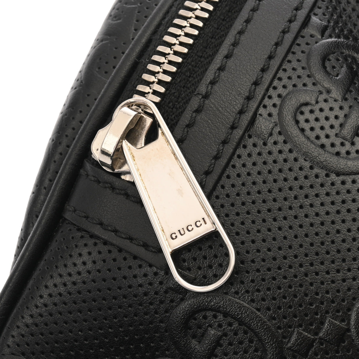 グッチ GGエンボス ベルトバッグ ブラック メンズ ウエストバッグ