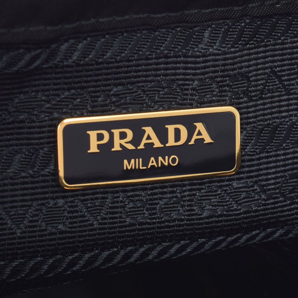 プラダ 黒 ゴールド金具 レディース ポーチ PRADA 中古 – 銀蔵オンライン