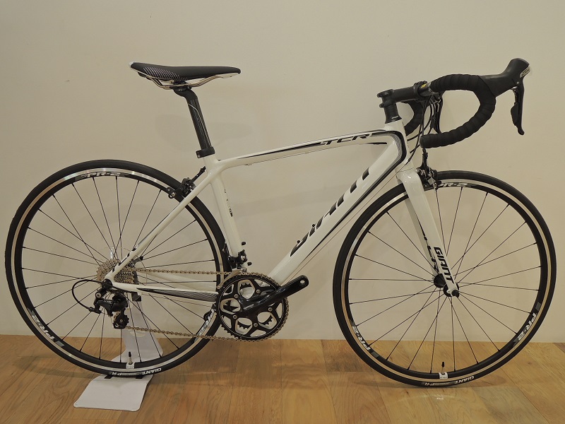 シマノ105搭載 アルミフレームのTCR 0&TCR SLRとDEFY 1